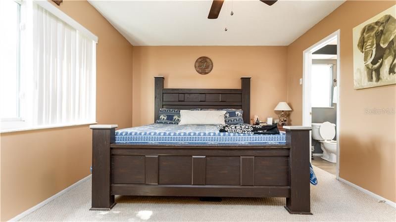 Large King Size Furniture fits easily in this Room