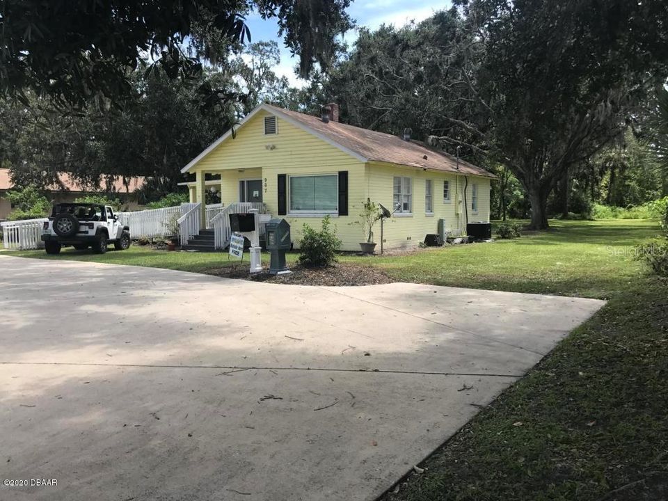 Recently Sold: $319,900 (0 beds, 0 baths, 1037 Square Feet)