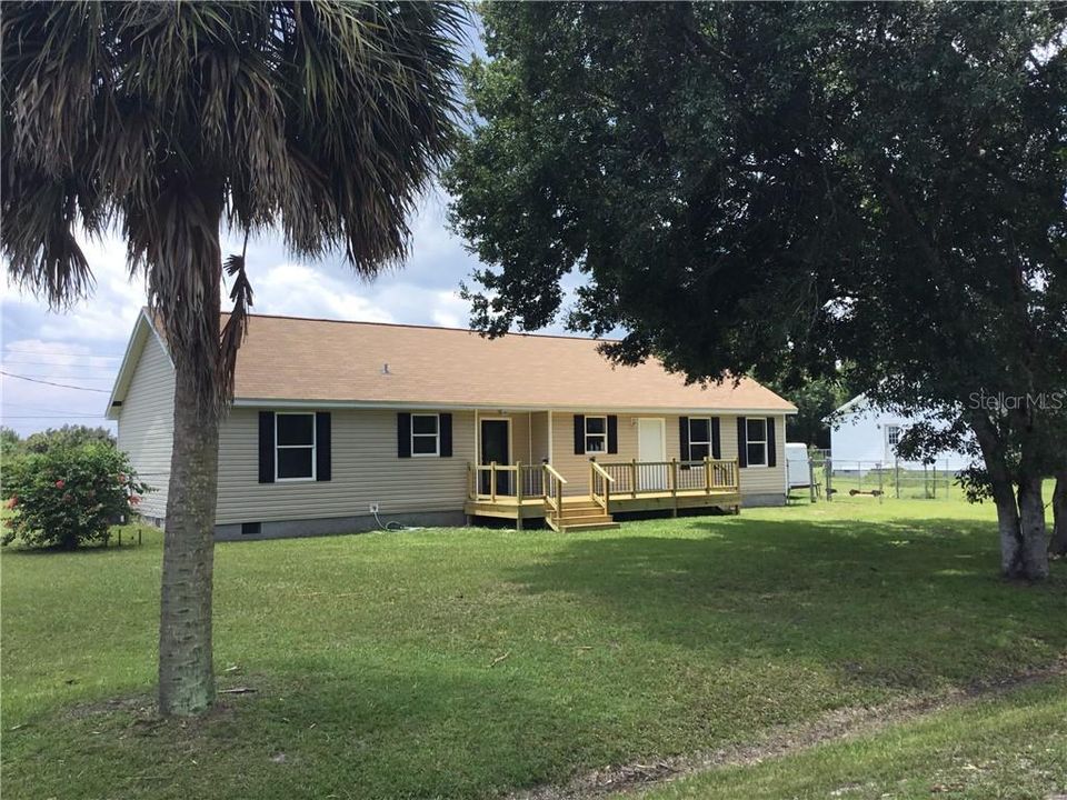 Recently Sold: $169,000 (3 beds, 2 baths, 1539 Square Feet)