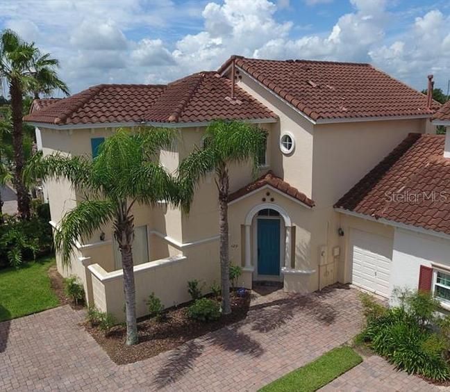 Vendido Recientemente: $255,000 (5 camas, 3 baños, 1992 Pies cuadrados)