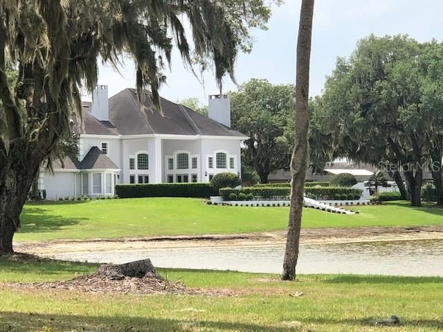 Recently Sold: $2,100,000 (4 beds, 3 baths, 7456 Square Feet)