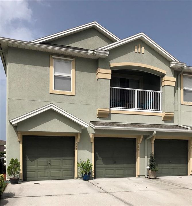 最近售出: $180,000 (3 贝兹, 2 浴室, 1346 平方英尺)