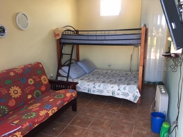 Vendido Recientemente: $105,000 (3 camas, 1 baños, 1200 Pies cuadrados)