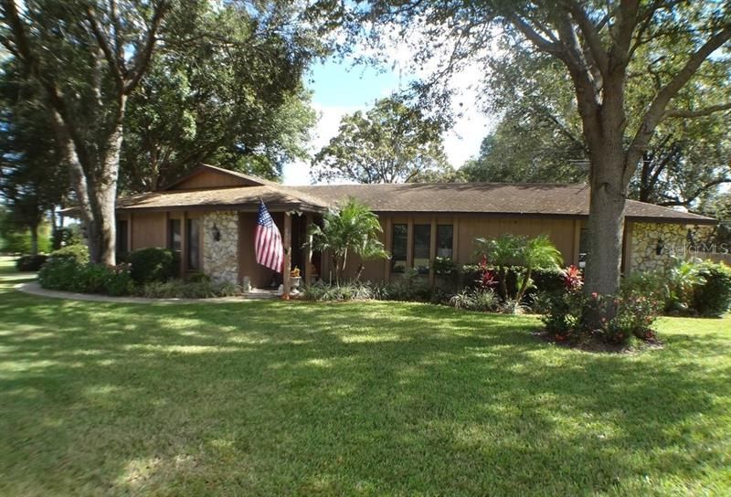 Recently Sold: $350,000 (3 beds, 2 baths, 1899 Square Feet)