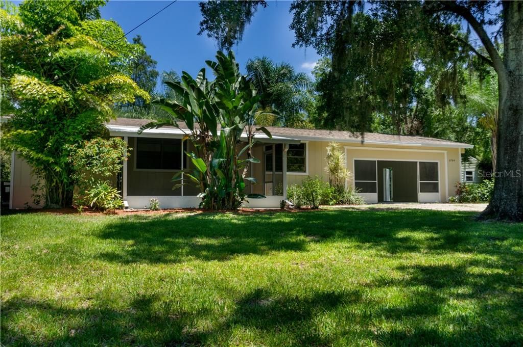 Недавно продано: $150,000 (3 спален, 2 ванн, 1890 Квадратных фут)