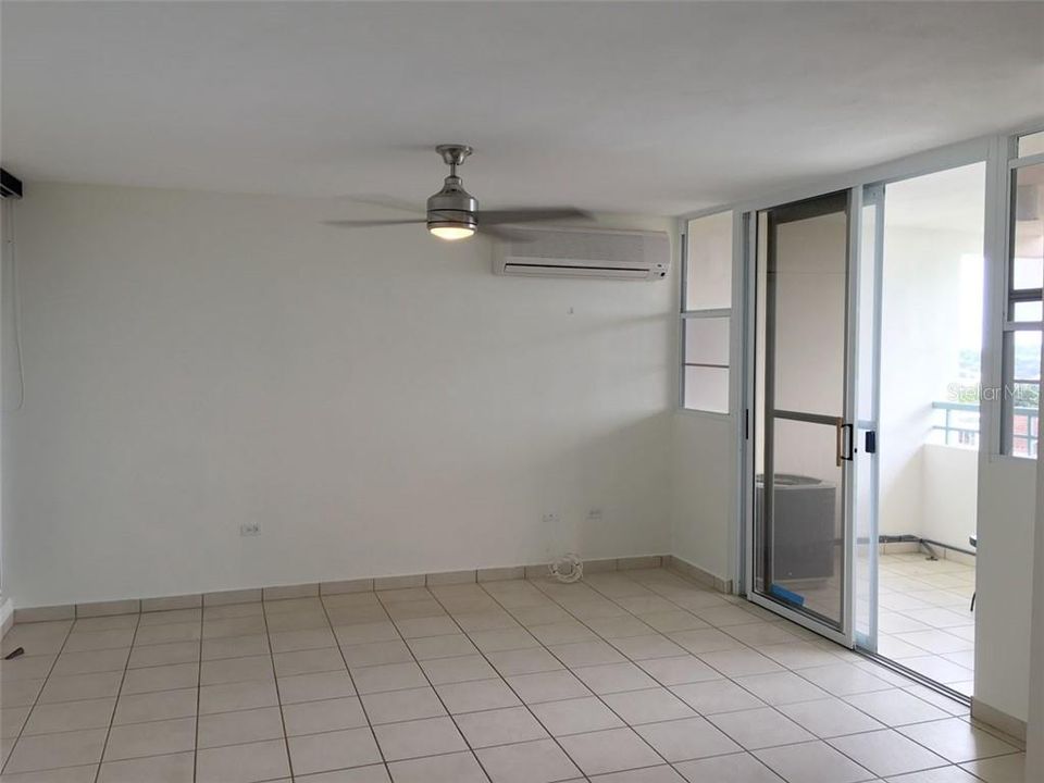 Vendido Recientemente: $135,000 (3 camas, 2 baños, 1255 Pies cuadrados)