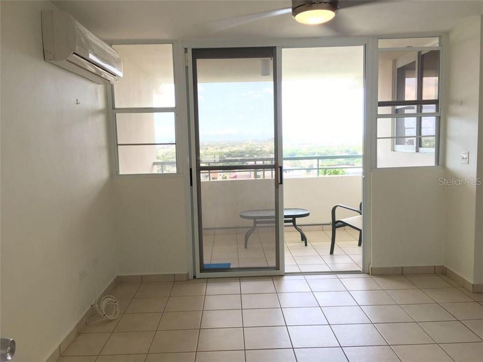 Vendido Recientemente: $135,000 (3 camas, 2 baños, 1255 Pies cuadrados)