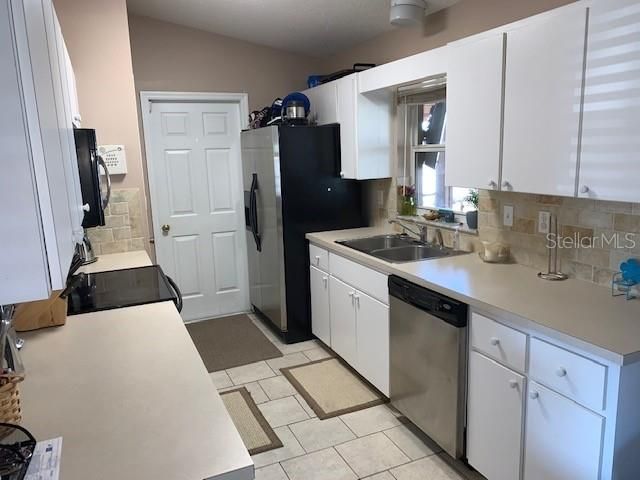 Recently Sold: $165,700 (3 beds, 2 baths, 1105 Square Feet)