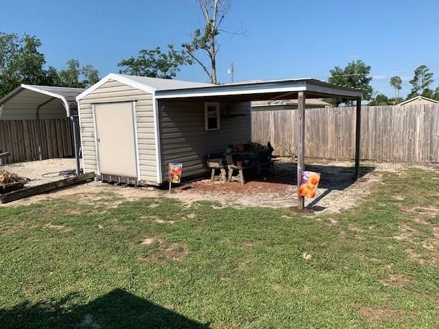 Recently Sold: $165,700 (3 beds, 2 baths, 1105 Square Feet)