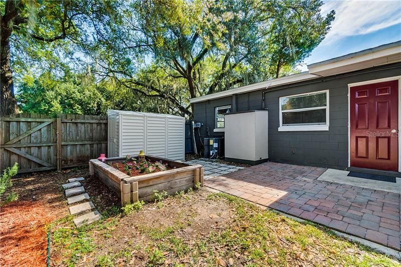 Recently Sold: $330,000 (0 beds, 0 baths, 1560 Square Feet)