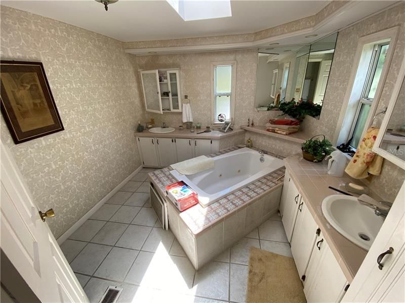 Недавно продано: $119,000 (2 спален, 2 ванн, 1752 Квадратных фут)