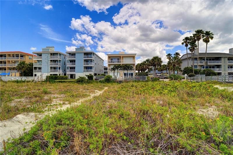 Recently Sold: $699,000 (2 beds, 2 baths, 1346 Square Feet)