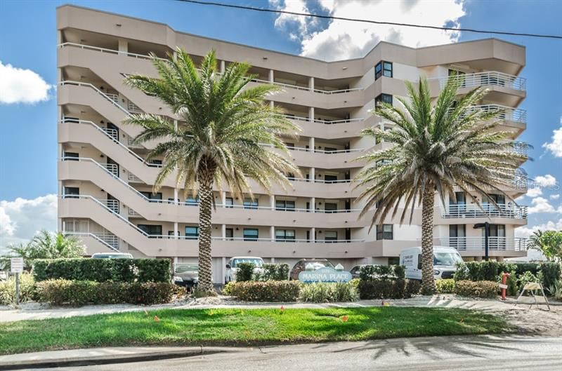 Recently Sold: $450,000 (2 beds, 2 baths, 1250 Square Feet)
