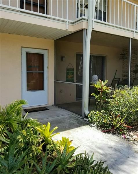 Recently Sold: $115,000 (2 beds, 2 baths, 811 Square Feet)