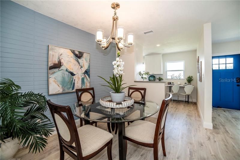Recently Sold: $529,990 (3 beds, 2 baths, 1365 Square Feet)