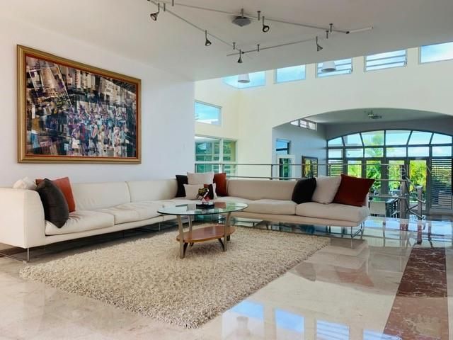 Recently Sold: $1,500,000 (5 beds, 4 baths, 4378 Square Feet)