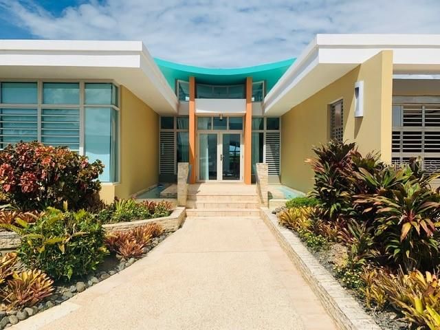 Recently Sold: $1,500,000 (5 beds, 4 baths, 4378 Square Feet)