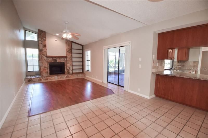Recently Rented: $1,625 (3 beds, 2 baths, 1818 Square Feet)