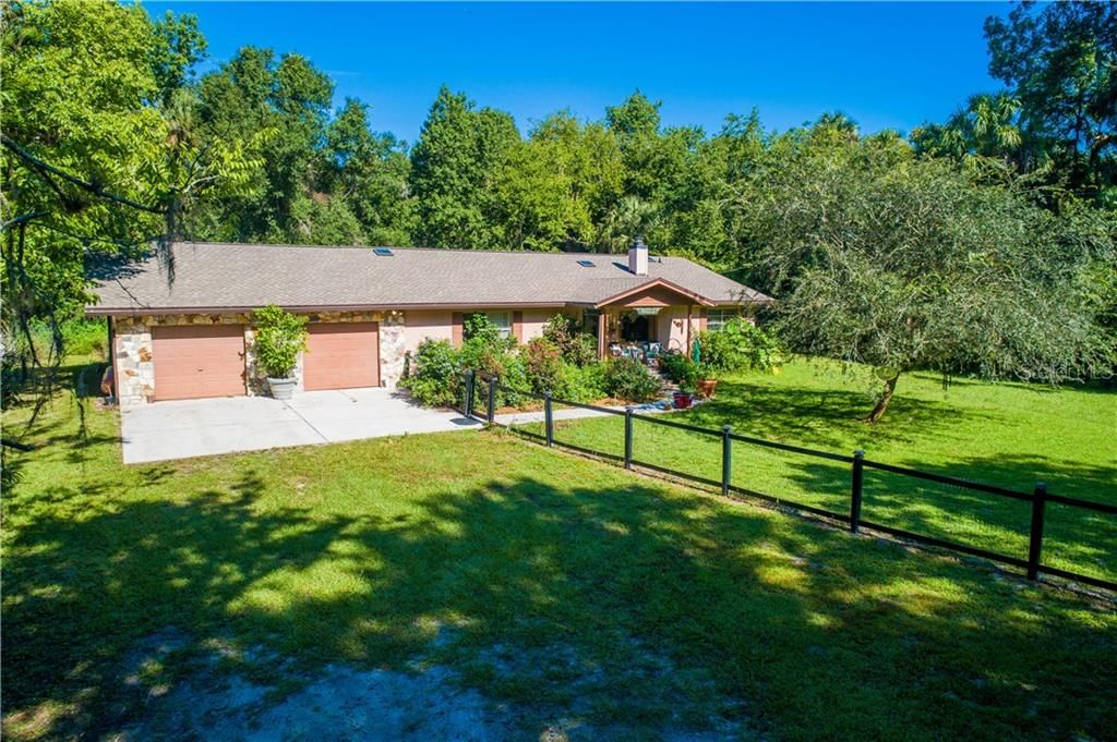 Recently Sold: $399,900 (3 beds, 2 baths, 2085 Square Feet)