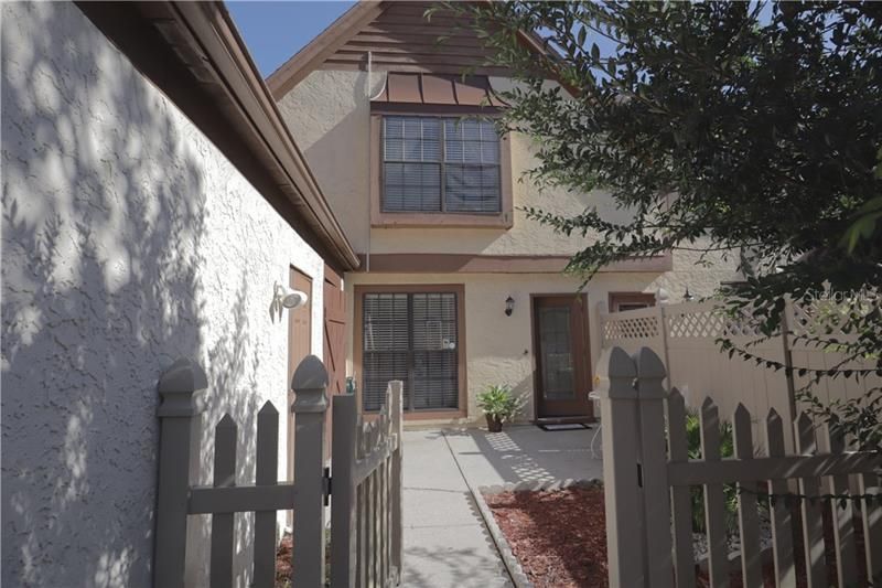 Recently Sold: $190,000 (2 beds, 2 baths, 1458 Square Feet)