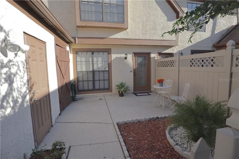 Recently Sold: $190,000 (2 beds, 2 baths, 1458 Square Feet)