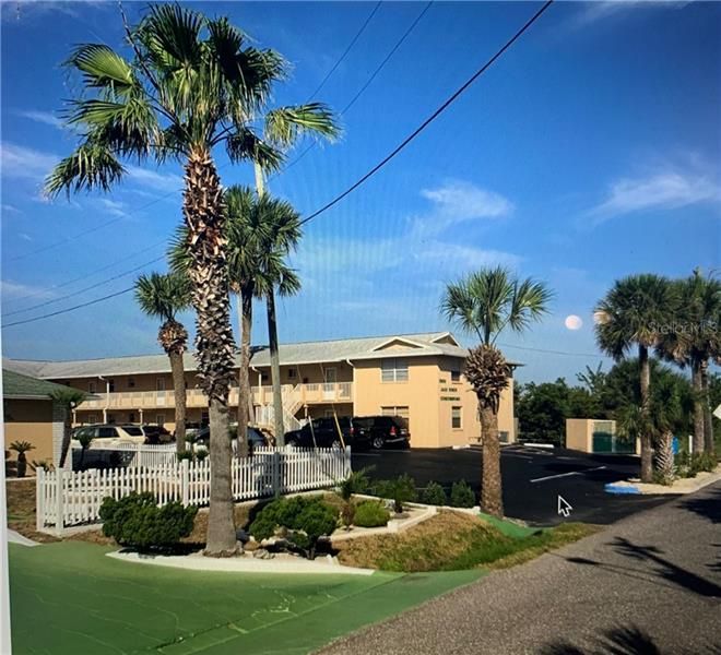 Recently Sold: $80,000 (1 beds, 1 baths, 675 Square Feet)