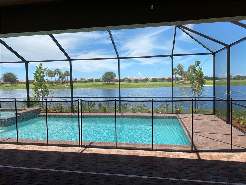 Recently Sold: $459,993 (2 beds, 2 baths, 1850 Square Feet)