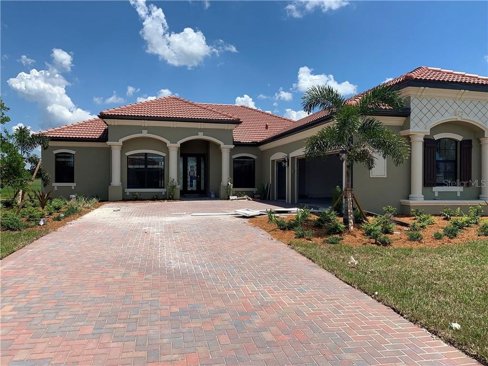 Recently Sold: $510,603 (3 beds, 2 baths, 2394 Square Feet)