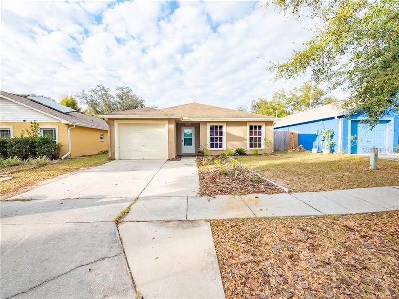 Recently Sold: $190,500 (4 beds, 2 baths, 1274 Square Feet)