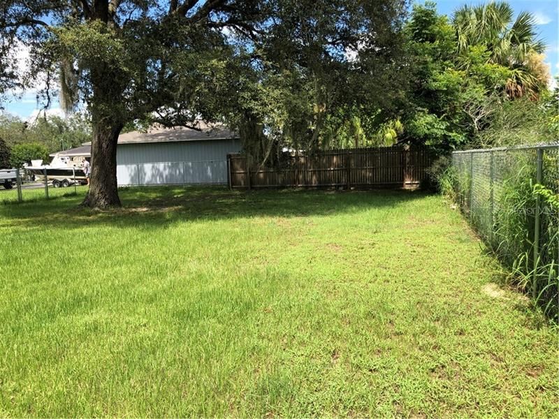 Recently Sold: $182,000 (3 beds, 2 baths, 2160 Square Feet)