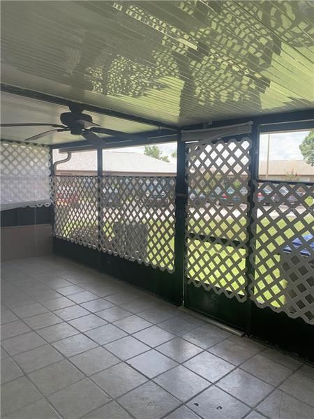 Vendido Recientemente: $124,900 (2 camas, 2 baños, 875 Pies cuadrados)