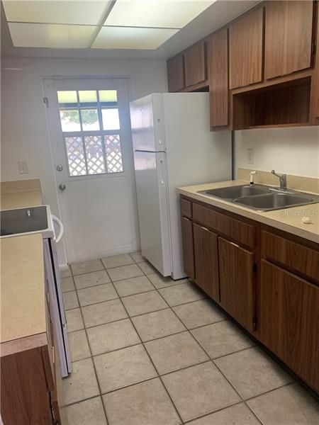 Recently Sold: $124,900 (2 beds, 2 baths, 875 Square Feet)