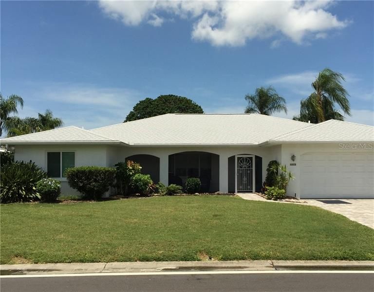 Recently Sold: $340,000 (3 beds, 2 baths, 1900 Square Feet)