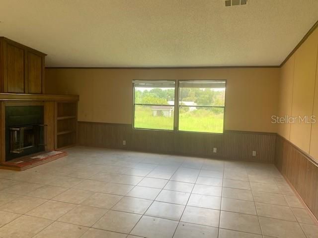 Recently Sold: $45,000 (3 beds, 2 baths, 1758 Square Feet)