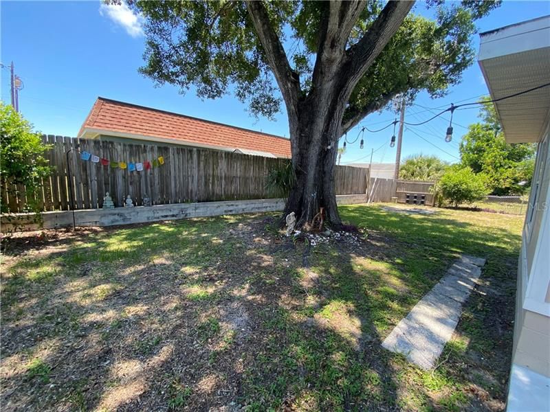 Recently Sold: $139,000 (2 beds, 1 baths, 1048 Square Feet)