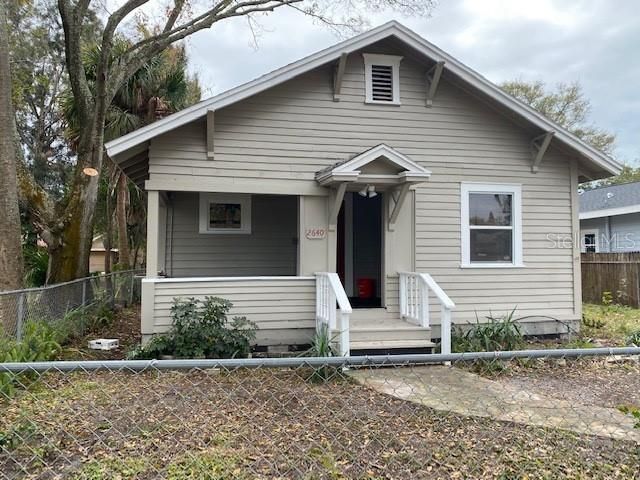 Recently Rented: $1,500 (3 beds, 1 baths, 766 Square Feet)
