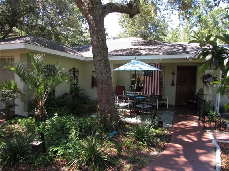 Recently Sold: $150,900 (2 beds, 2 baths, 1275 Square Feet)