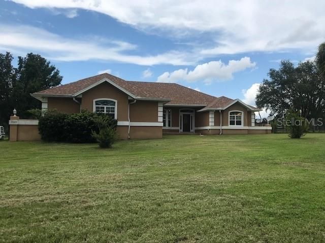 Recently Sold: $390,000 (3 beds, 2 baths, 2396 Square Feet)