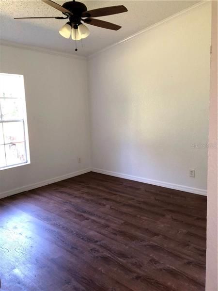 Recently Rented: $1,200 (3 beds, 2 baths, 1890 Square Feet)