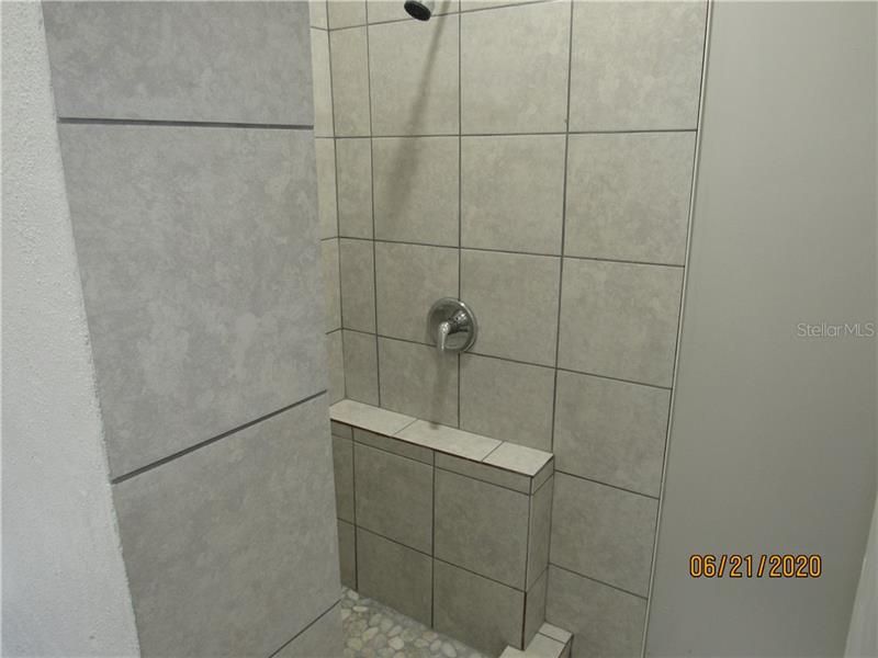 最近租的: $850 (2 贝兹, 1 浴室, 454 平方英尺)