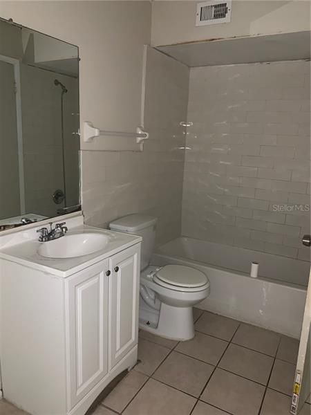 Recently Sold: $99,000 (2 beds, 1 baths, 870 Square Feet)