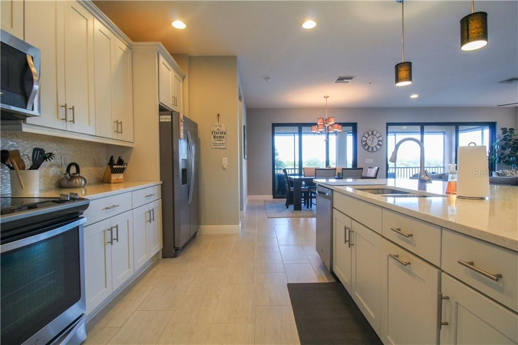 For Rent: $5,850 (3 beds, 2 baths, 2215 Square Feet)