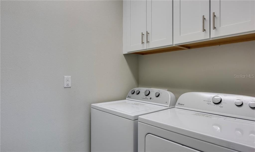 For Rent: $5,850 (3 beds, 2 baths, 2215 Square Feet)