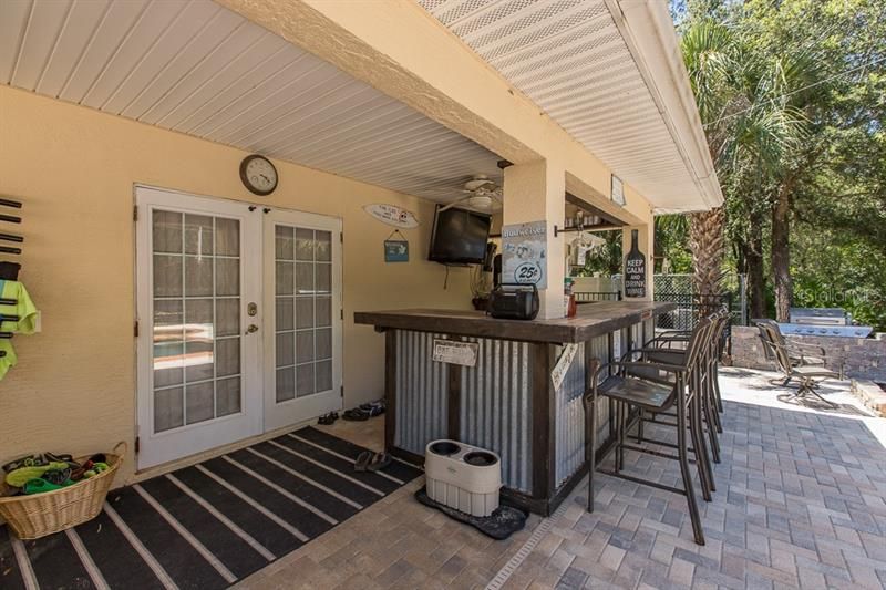 Recently Sold: $399,999 (3 beds, 2 baths, 2121 Square Feet)