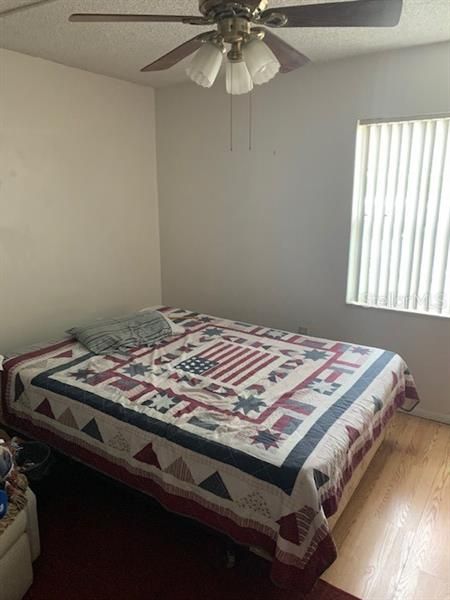 Vendido Recientemente: $99,000 (2 camas, 2 baños, 1150 Pies cuadrados)