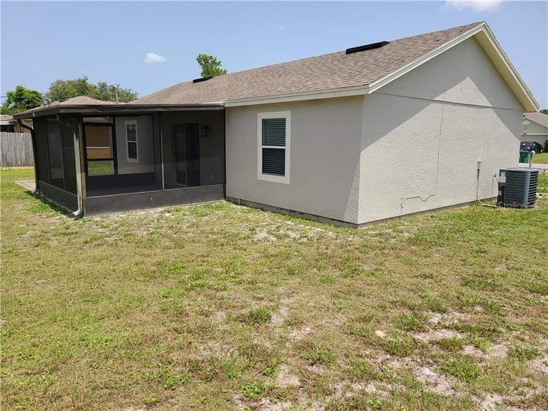 Recently Sold: $165,900 (3 beds, 2 baths, 1032 Square Feet)