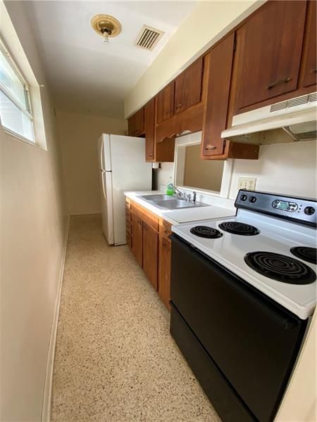 Recently Sold: $91,000 (2 beds, 1 baths, 880 Square Feet)