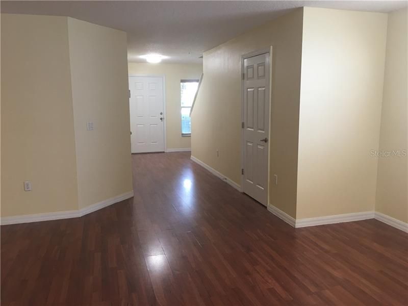 Recently Rented: $1,575 (3 beds, 2 baths, 1888 Square Feet)