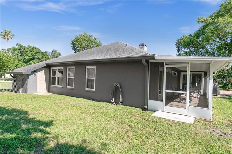 Recently Sold: $289,000 (3 beds, 2 baths, 1815 Square Feet)