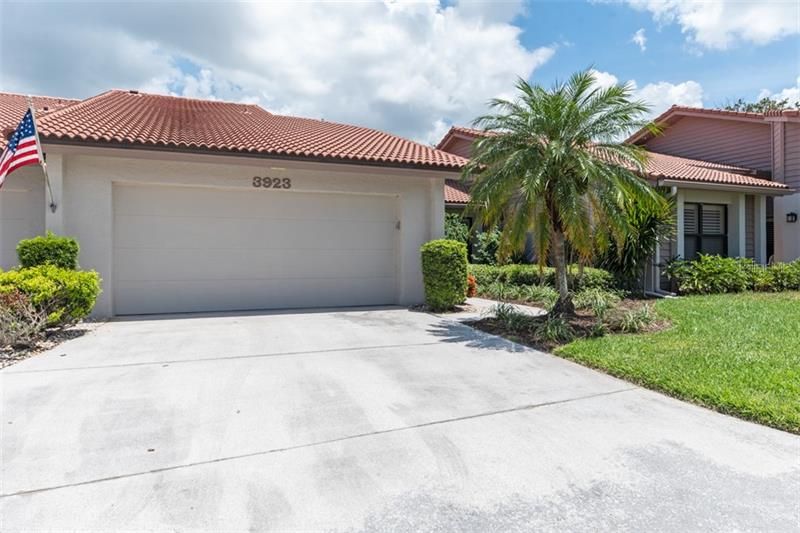 Recently Sold: $349,900 (2 beds, 2 baths, 1720 Square Feet)